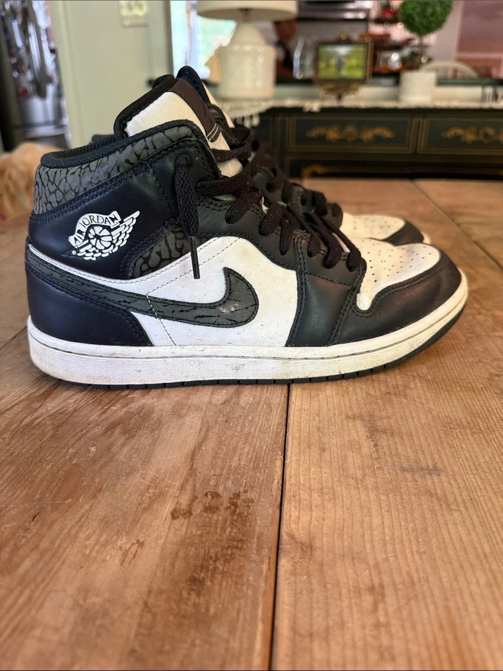 Jordan classic silhouette